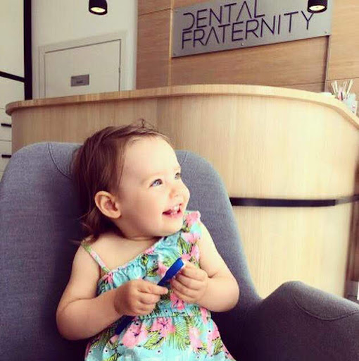 Zdjęcie na okładce dla Dental Fraternity Centrum - Implanty, Licówki, Bonding, Narkoza